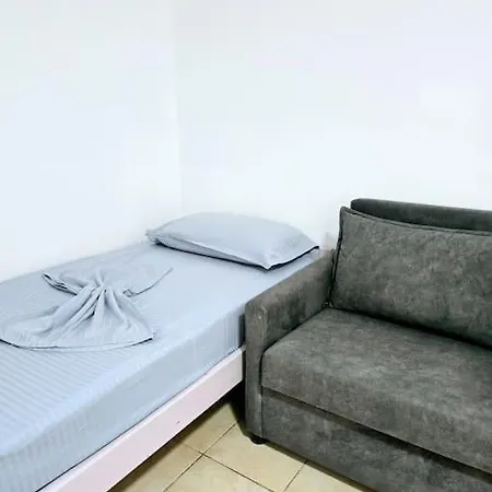 Artik Retreat 3 *